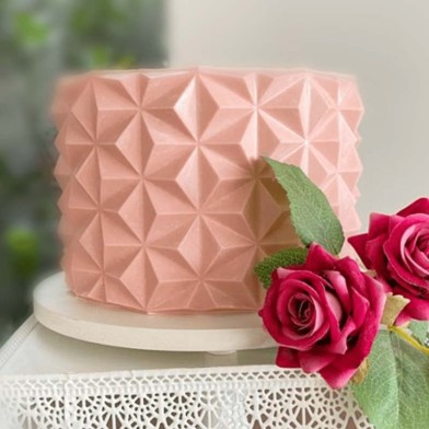 Pyramidal Origami Cake Wall Embossing Surface L50,5 x H11cm