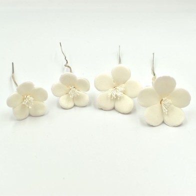 Μικρά Λευκά λουλουδάκια 2,5-3,5εκ. χειροποίητα από Ζαχαρόπαστα 5τεμ.