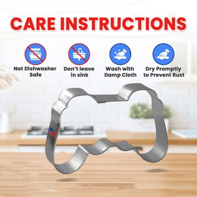 Game Pad Cookie Cutter 4in  (10,2cm)