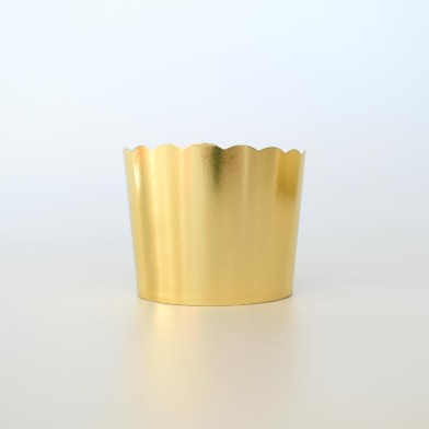 Gold Large Cupcake Paper Cups Base Diam. 6x, H5,5cm. 50pcs Laminated