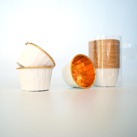 White Cupcake cases with Gold Foil inside Dim. Base 5cm, H3,8cm 25pcs