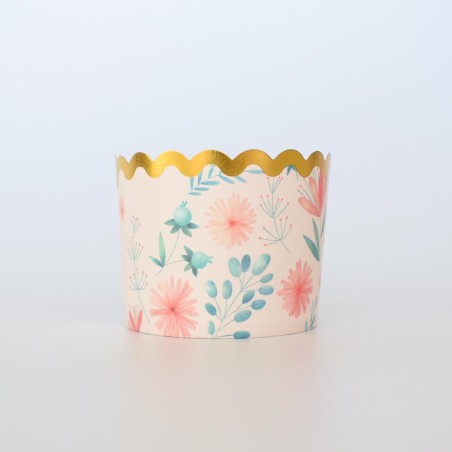 Flowery Cupcake cases with gold foil trim on the lip Dim. Base 6cm, H5,5cm 25pcs