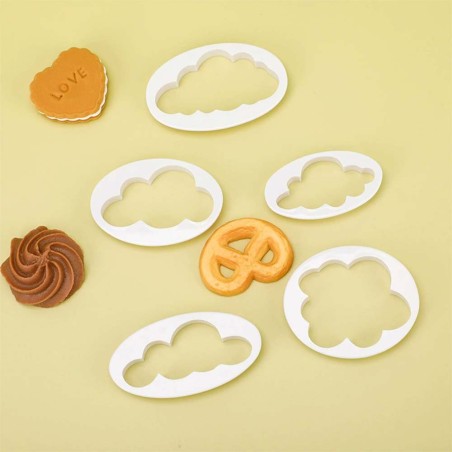 Clouds Plastic pastry cutter set of 5