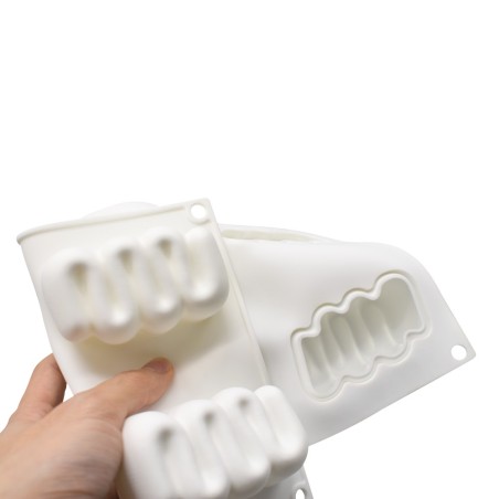 Sinuous Silicone Monoportion Mold 8x5xH3,5cm 6cav.
