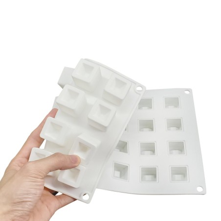 Tetraedrons Monoportion Silicone Mold 2,7x2,7xH2cm 28cav.