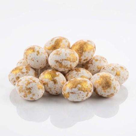 White Easter Eggs with Gold Strokes & Praline filling H3xW2,2cm. 200g