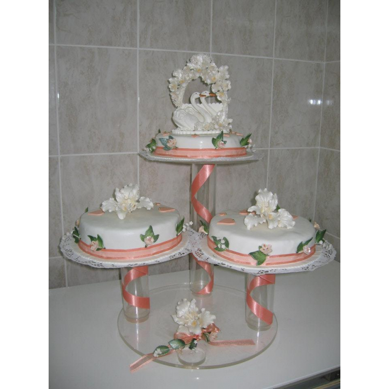 Round Cake Stand For 7 Cakes