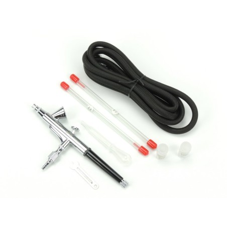 Airbrush gun 0,2mm. And 2 extra needle/nozzle 0,3 and 0,5mm and a hose